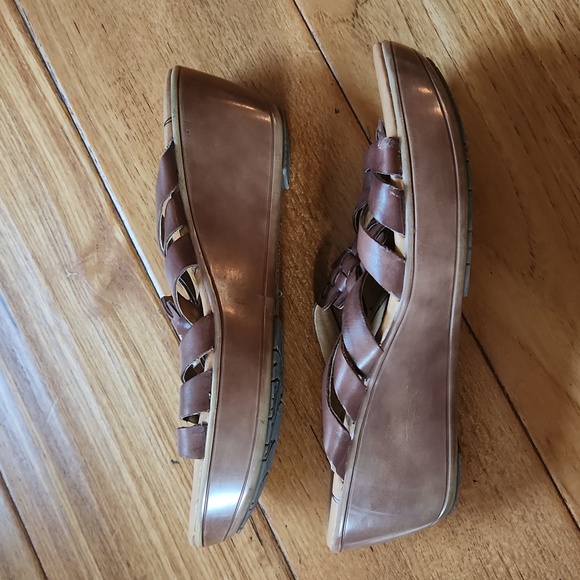 Baretraps brown wedge platform sandals, leather upper, 10M - Picture 4 of 10
